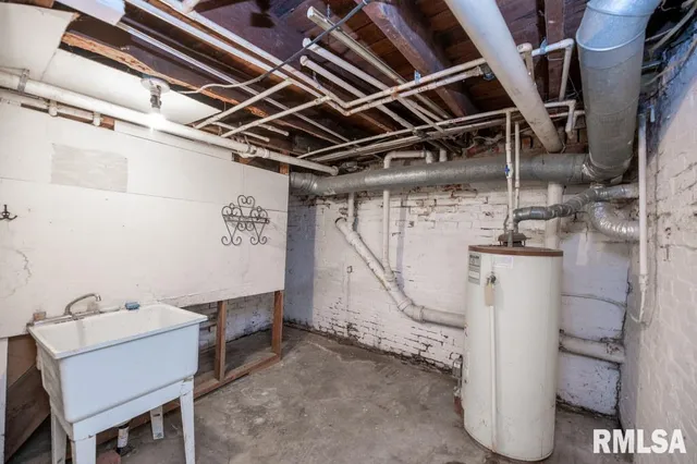 $144,900 | 507 West 3rd Street, Delavan, IL 61734