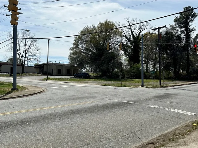 $79,900 | 1002 South Main Street, Anderson, SC 29624