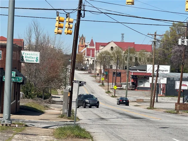 $79,900 | 1002 South Main Street, Anderson, SC 29624