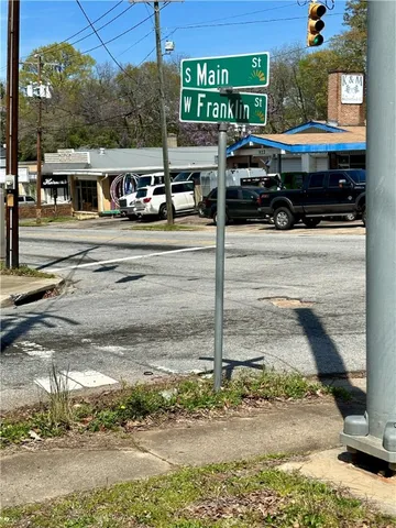 $79,900 | 1002 South Main Street, Anderson, SC 29624