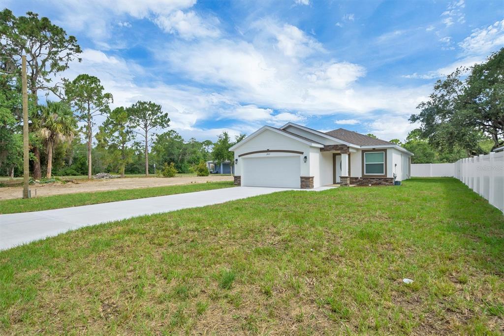 3907 Adell Road Lake Wales, FL 33898 - Photo 36 of 37