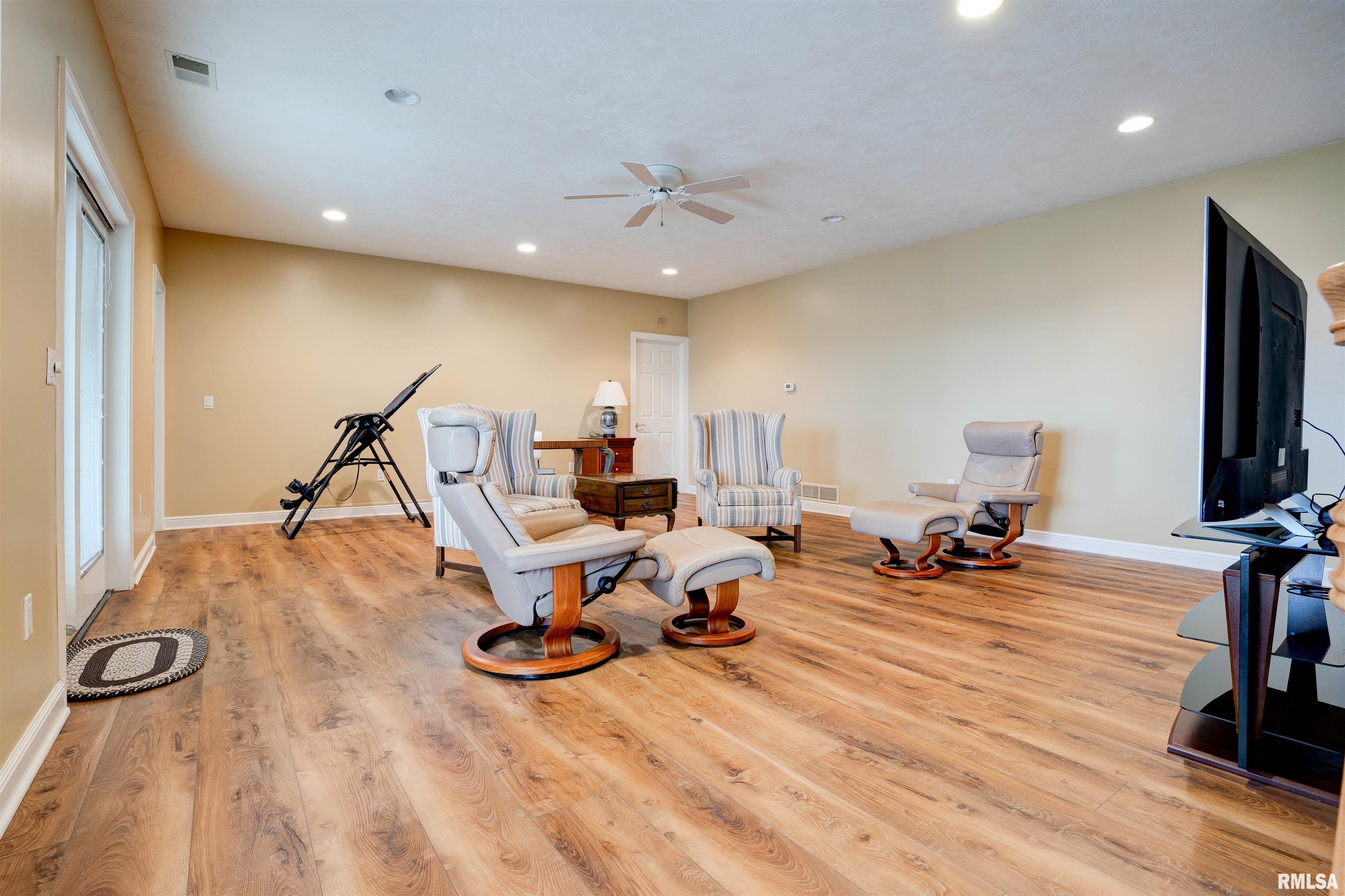2520 Bayfield Road Muscatine, IA 52761 - Photo 46 of 84 Gallery Image 46