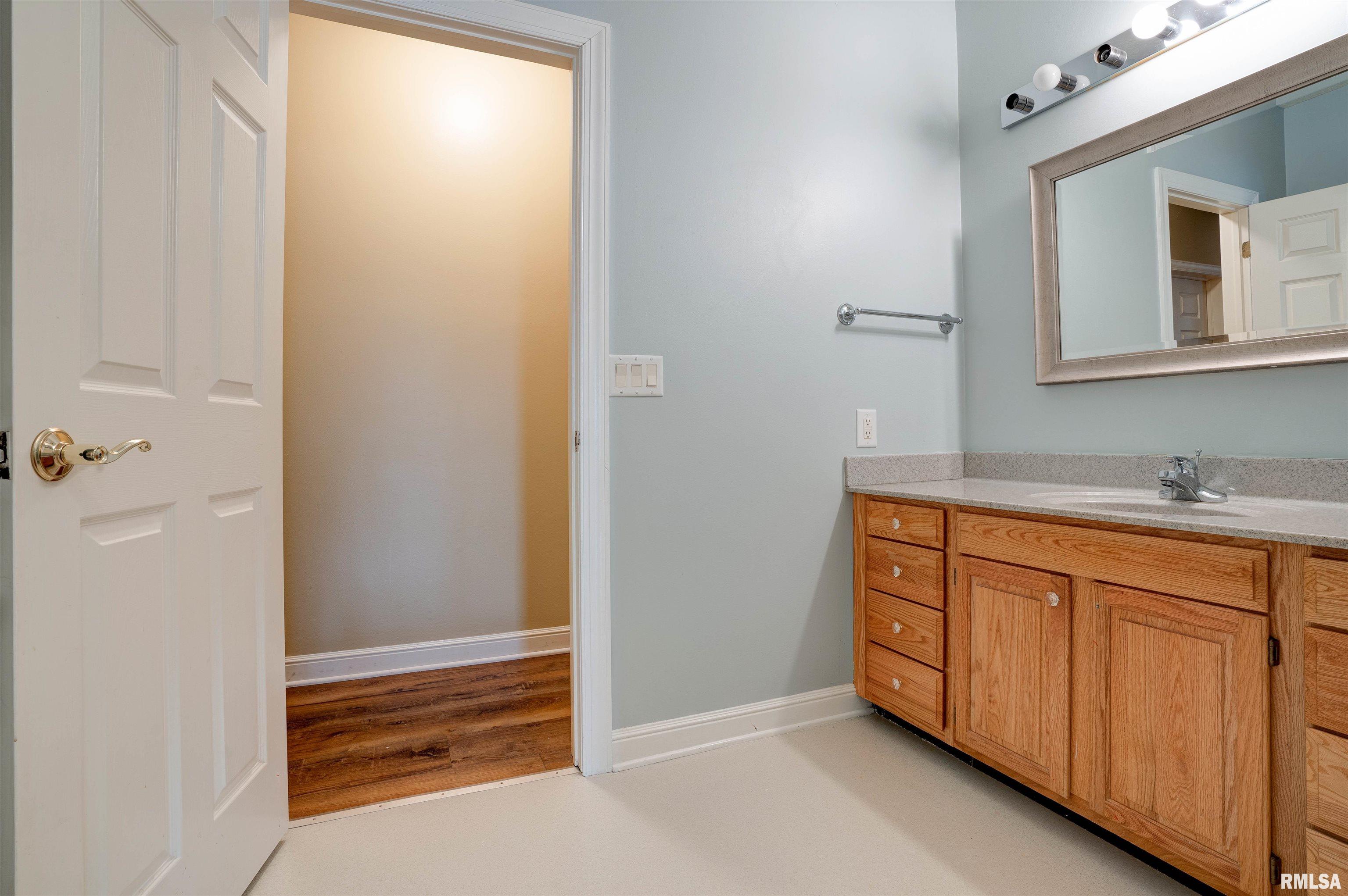 2520 Bayfield Road Muscatine, IA 52761 - Photo 53 of 84 Gallery Image 53
