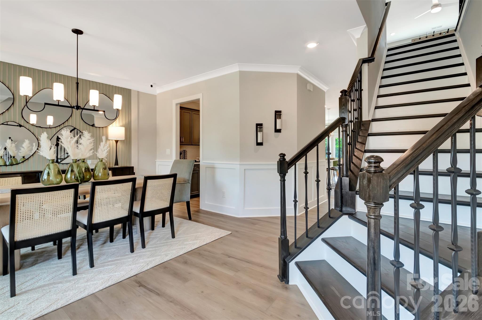 11200 Lochmere Road Charlotte, NC 28278 - Photo 4 of 43
