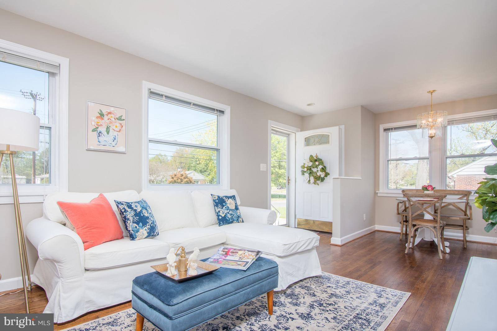 1803 Shenandoah Road Alexandria, VA 22308 - Photo 1 of 18 Living Room
