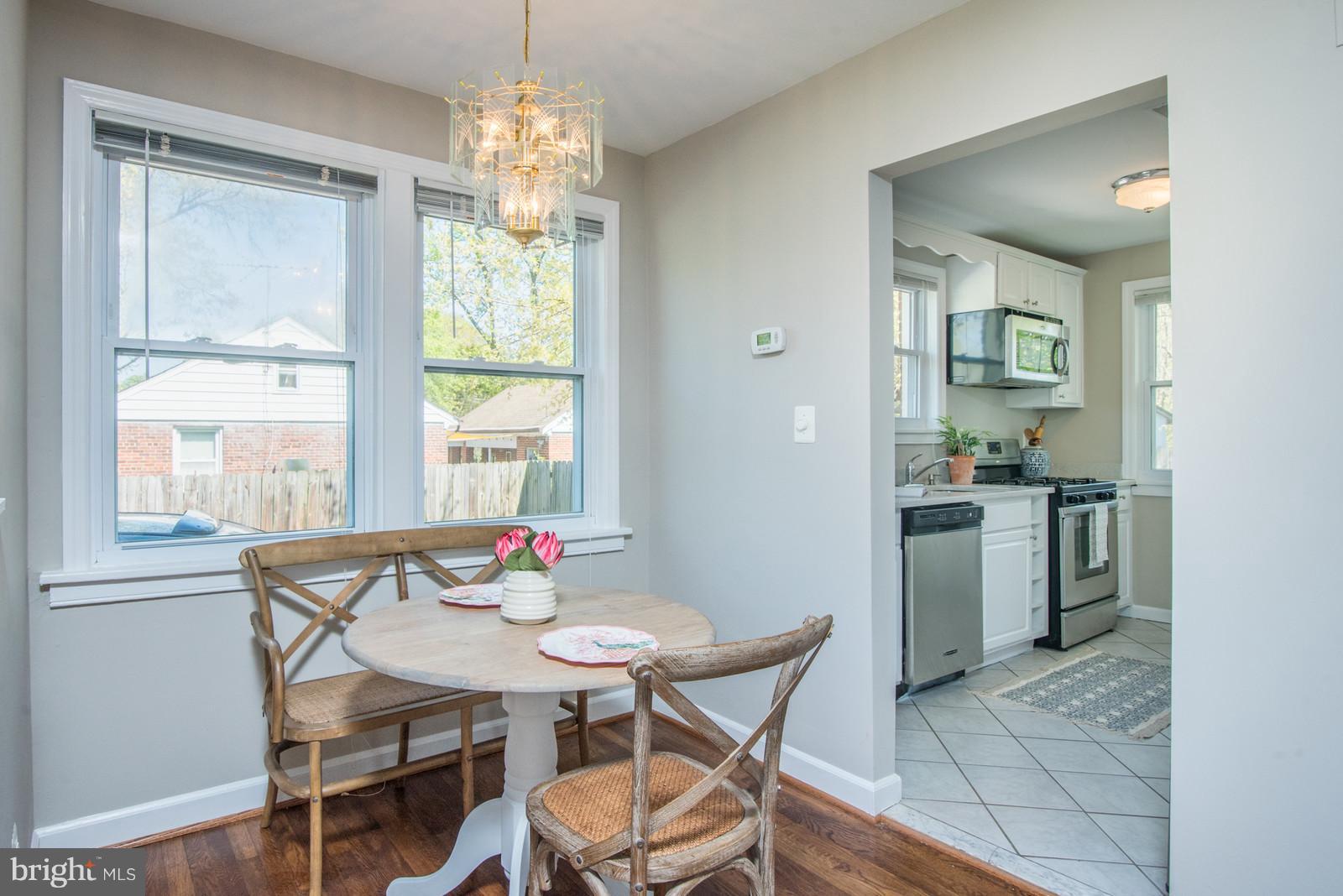 1803 Shenandoah Road Alexandria, VA 22308 - Photo 6 of 18 Dining Room