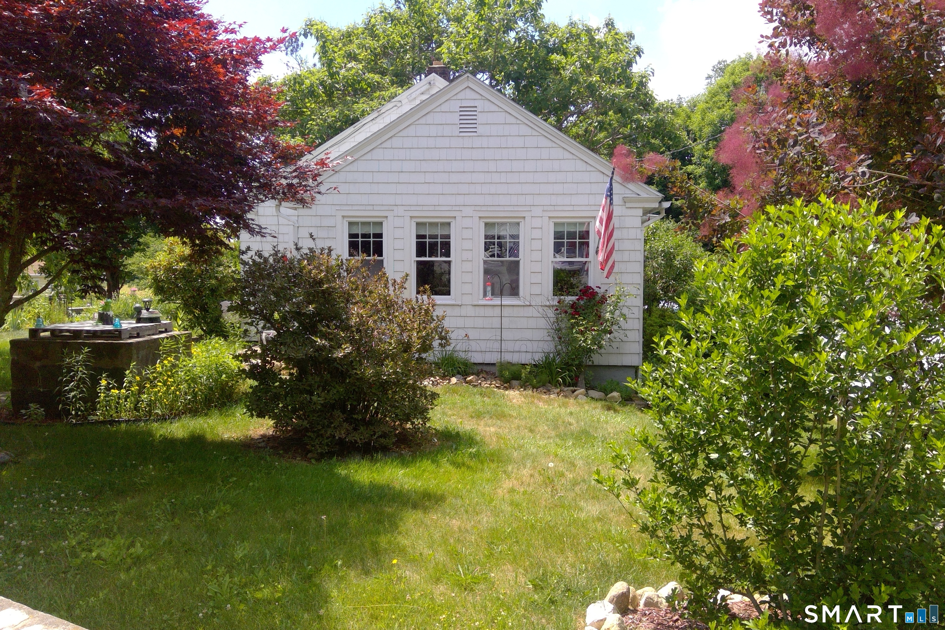 46 Station Road Windham, CT 06256 - Photo 3 of 34 Mature landscaping