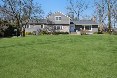 $2,475,000 | 31 Priory Lane, Pelham, NY 10803