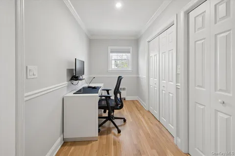 $2,475,000 | 31 Priory Lane, Pelham, NY 10803