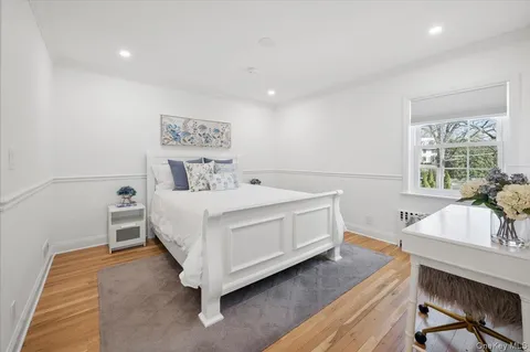 $2,475,000 | 31 Priory Lane, Pelham, NY 10803