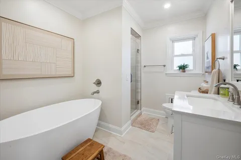 $2,475,000 | 31 Priory Lane, Pelham, NY 10803