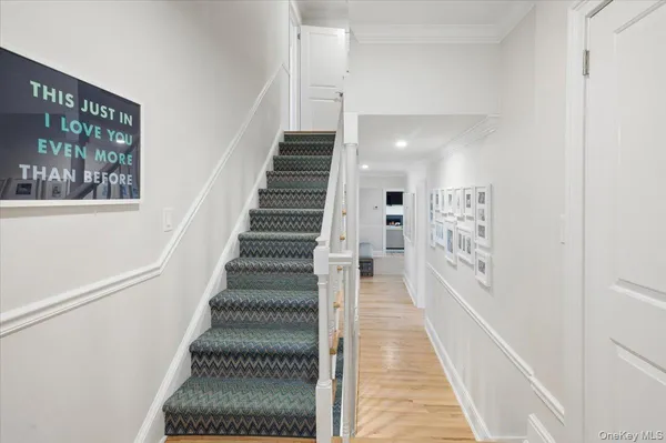 $2,475,000 | 31 Priory Lane, Pelham, NY 10803