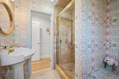 $2,475,000 | 31 Priory Lane, Pelham, NY 10803