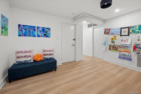 $2,475,000 | 31 Priory Lane, Pelham, NY 10803