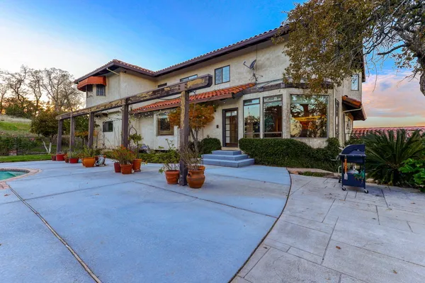 $1,900,000 | 22797 Silverlode Lane, Palo Cedro, CA 96073