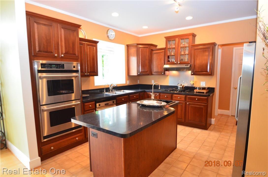 430 East Drahner Road Oxford, MI 48371 - Photo 14 of 43 DSC_0139.JPG