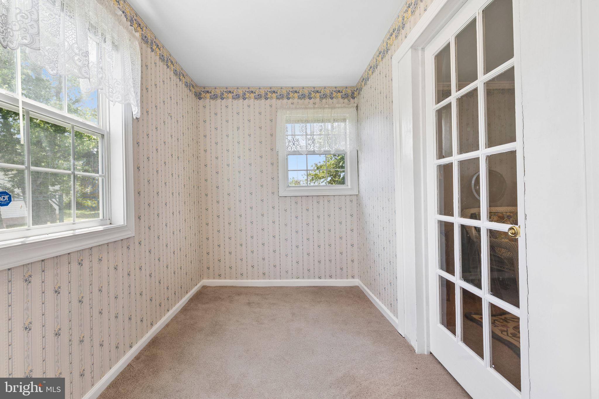 14917 Compton Road Centreville, VA 20121 - Photo 36 of 72 Office off the Primary Suite