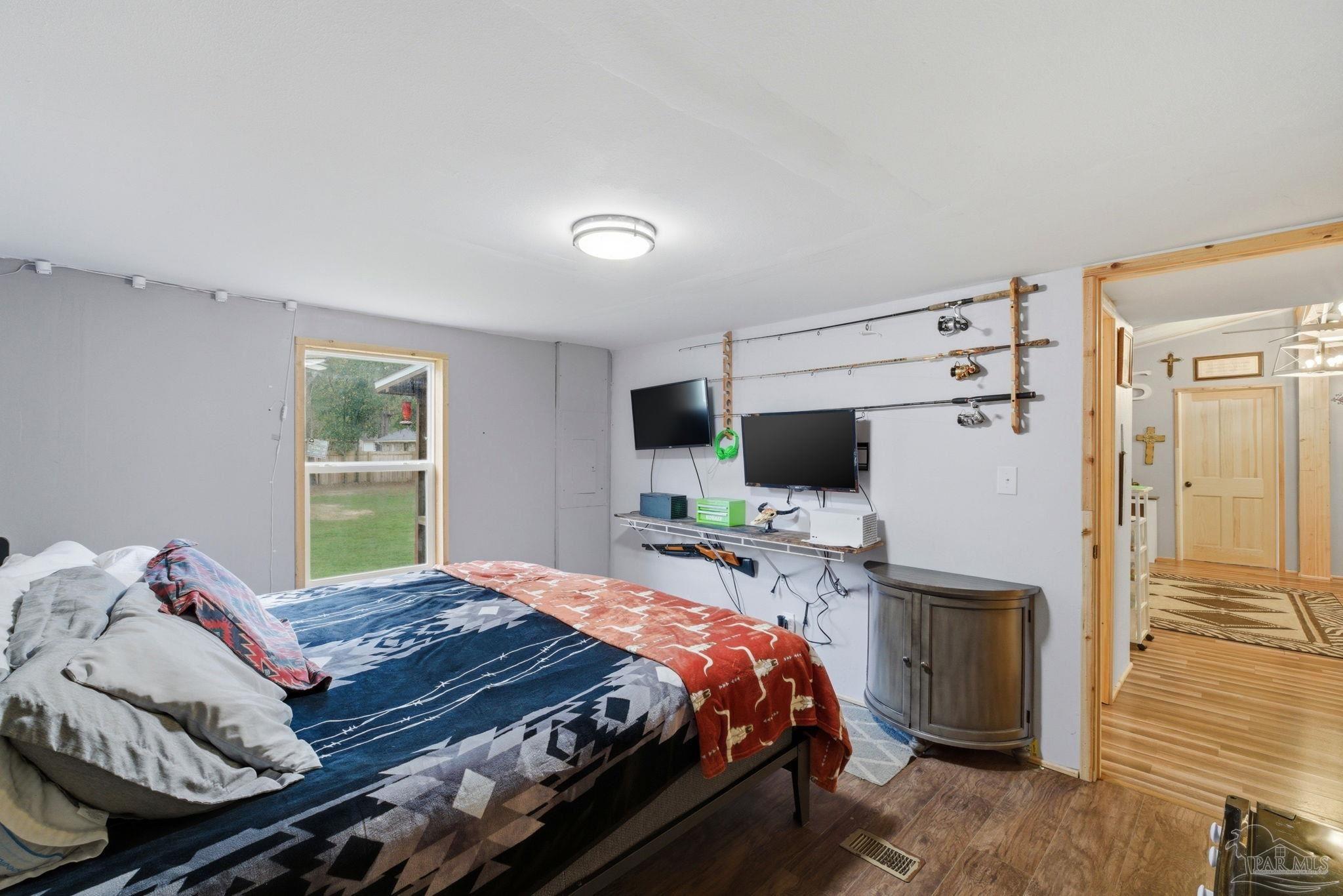 4342 Lindsey Lane Pace, FL 32571 - Photo 24 of 33