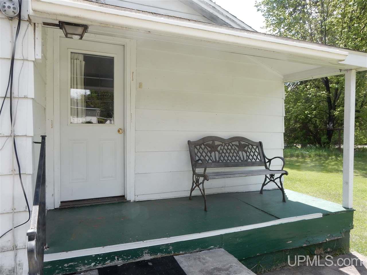 117 Roosevelt Road Niagara, WI 54151 - Photo 2 of 8 Gallery Image 2