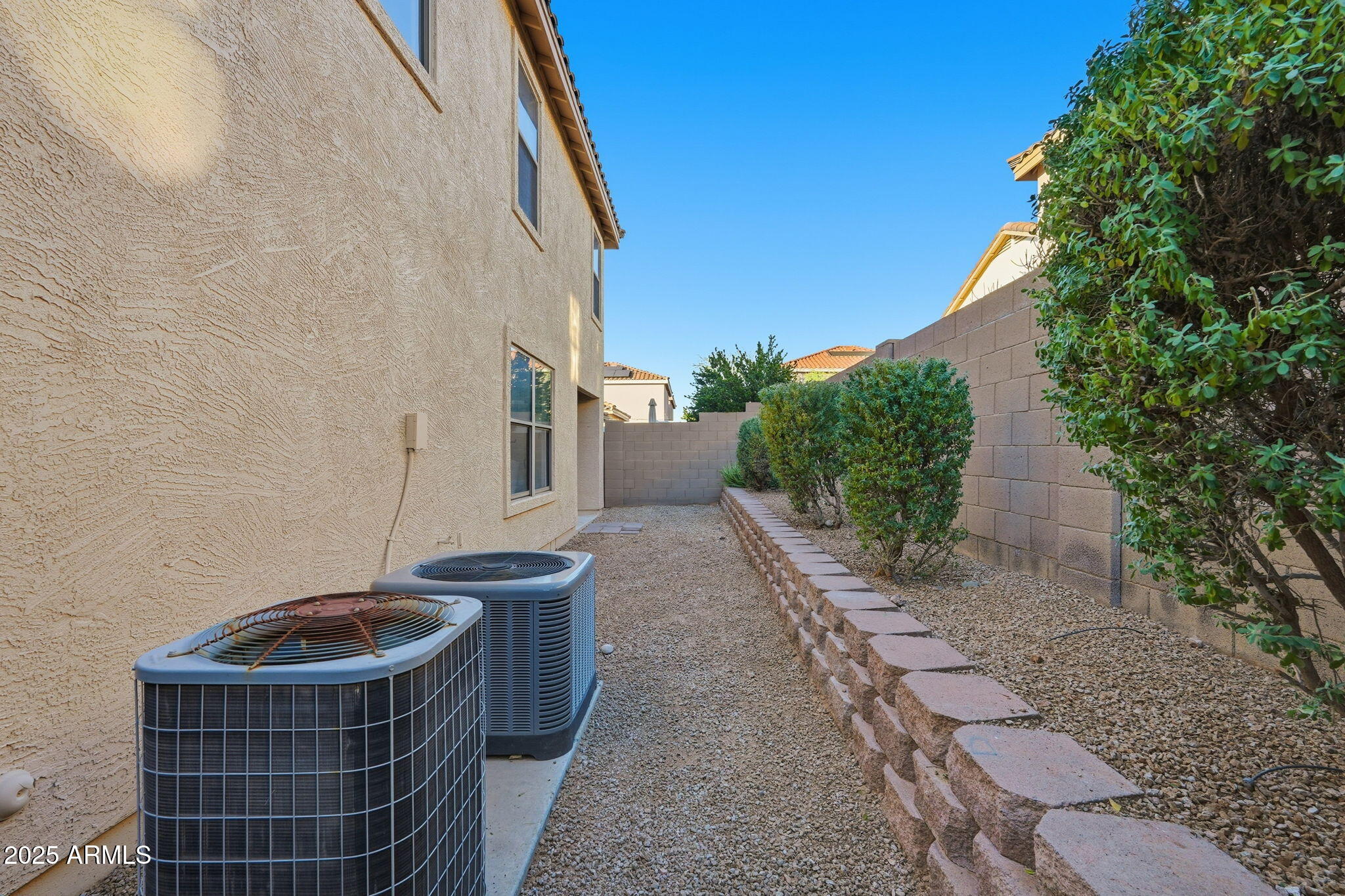 3287 South Bowman Road Apache Junction, AZ 85119 - Photo 34 of 40 a view of outdoor space and yard