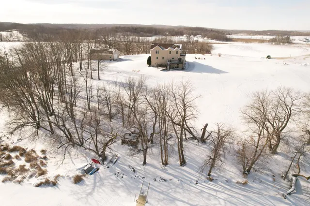 $625,000 | 26536 Lake Hills Road, Detroit Lakes, MN 56501