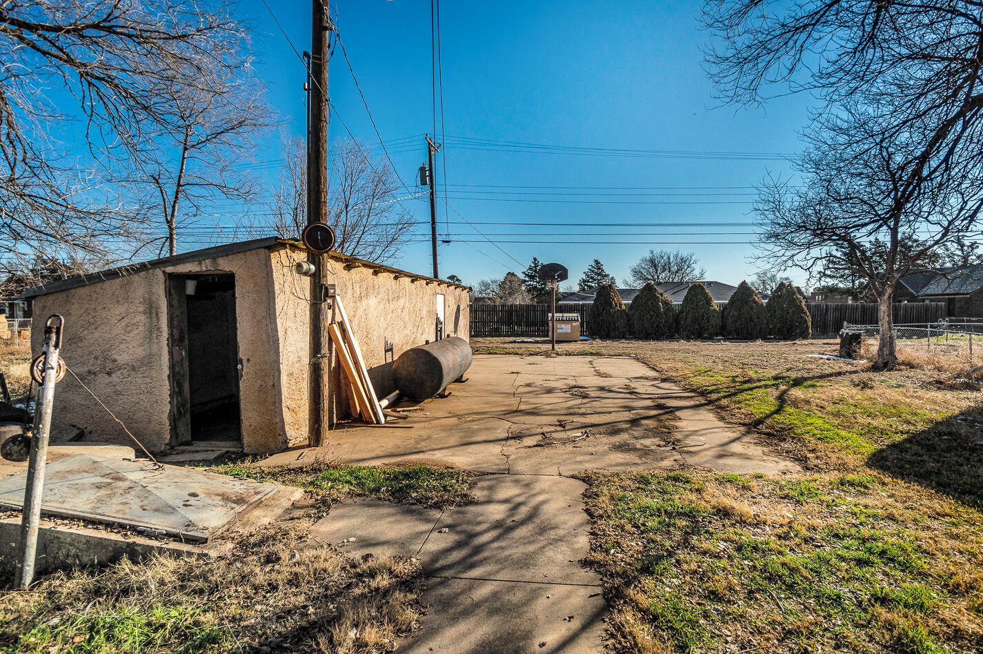 210 North Floyd Avenue Tulia, TX 79088 - Photo 21 of 35 a view of a outdoor space