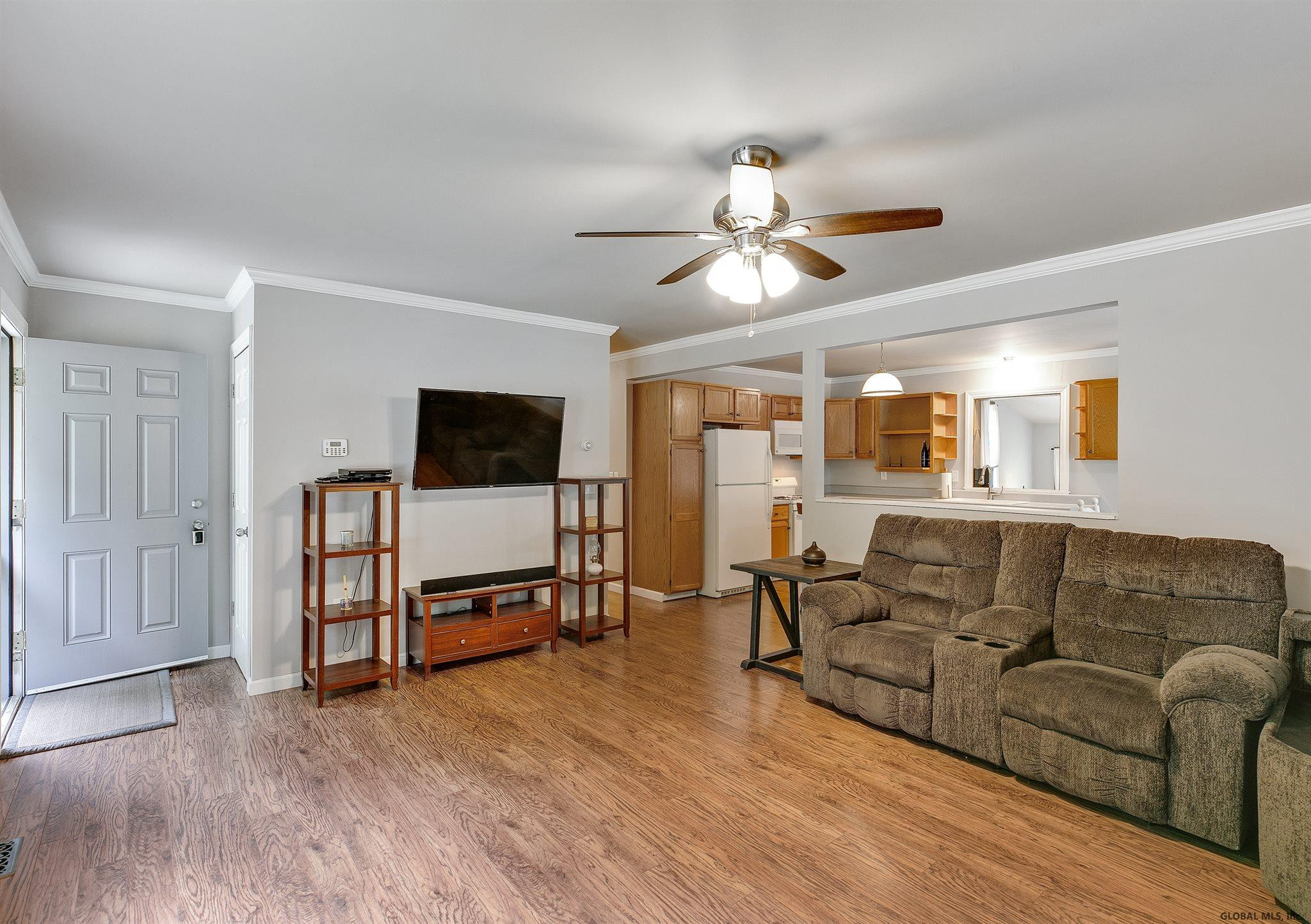 318 Wing Road Greenfield, NY 12833 - Photo 6 of 32 Photo 6