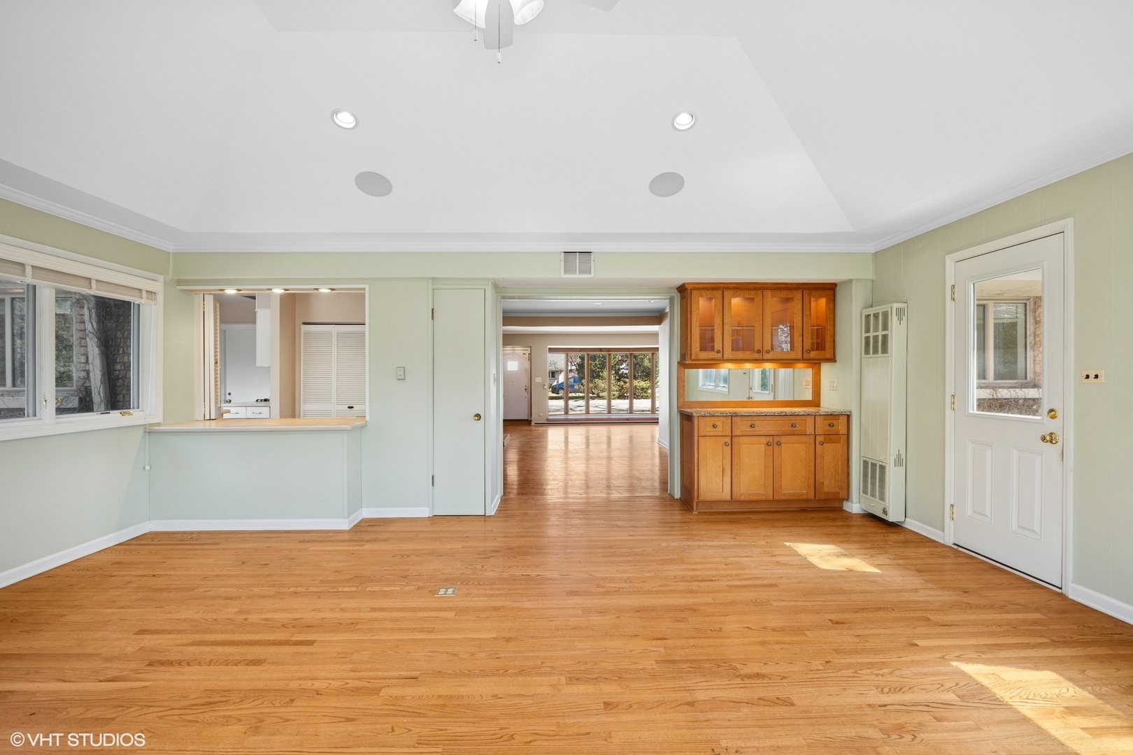 3129 Sprucewood Road Wilmette, IL 60091 - Photo 9 of 25