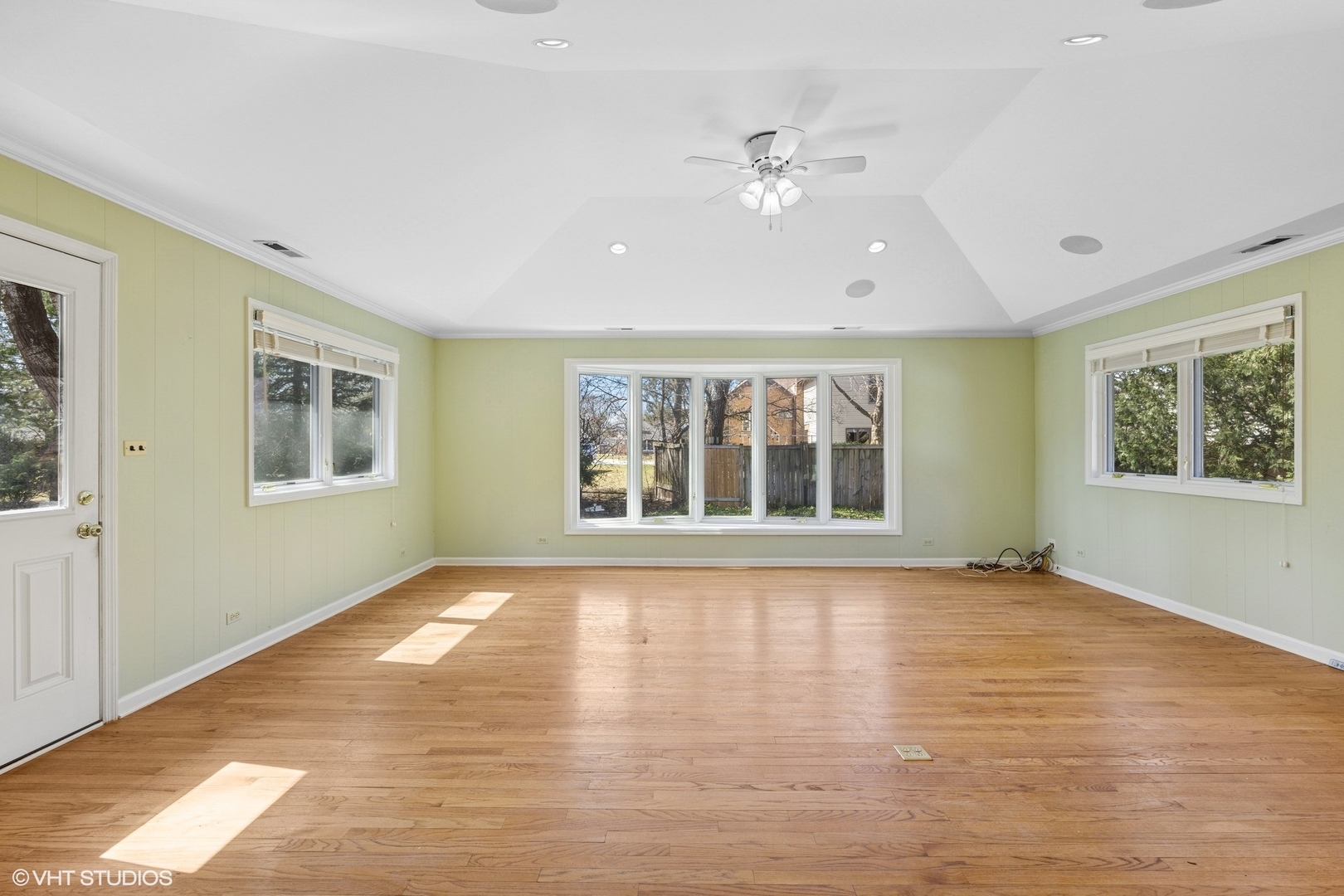 3129 Sprucewood Road Wilmette, IL 60091 - Photo 10 of 25