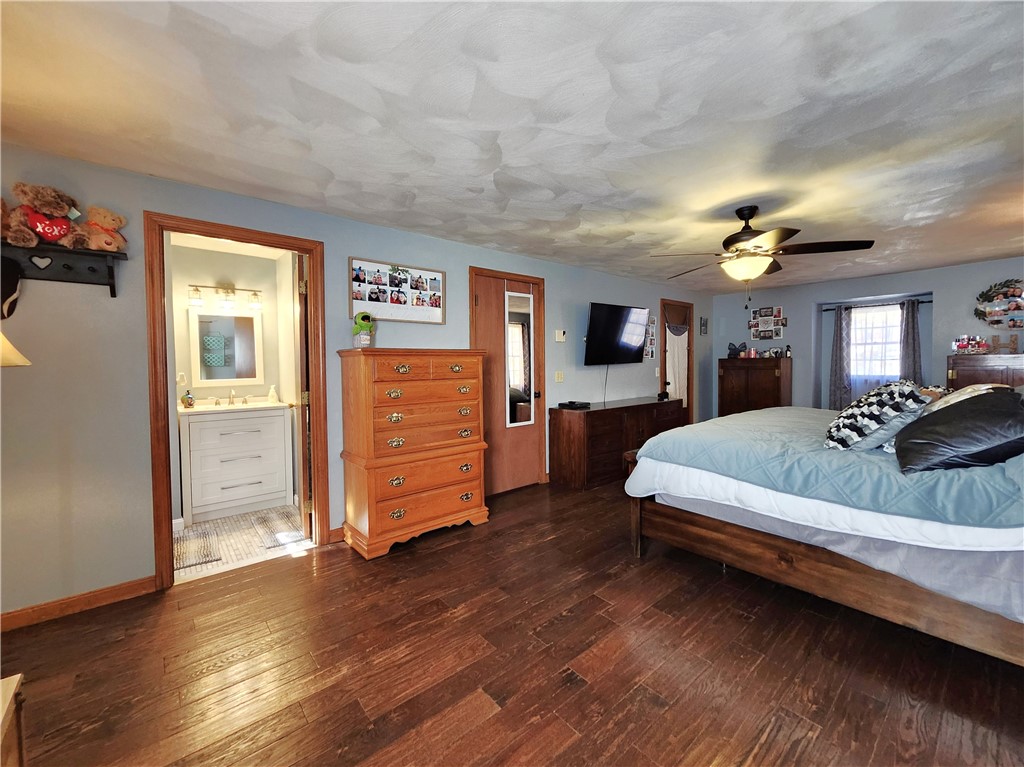 301 Getchell Avenue Woonsocket, RI 02895 - Photo 25 of 35 2nd Floor Master Suit with a Full Bath and Walk-in Closet