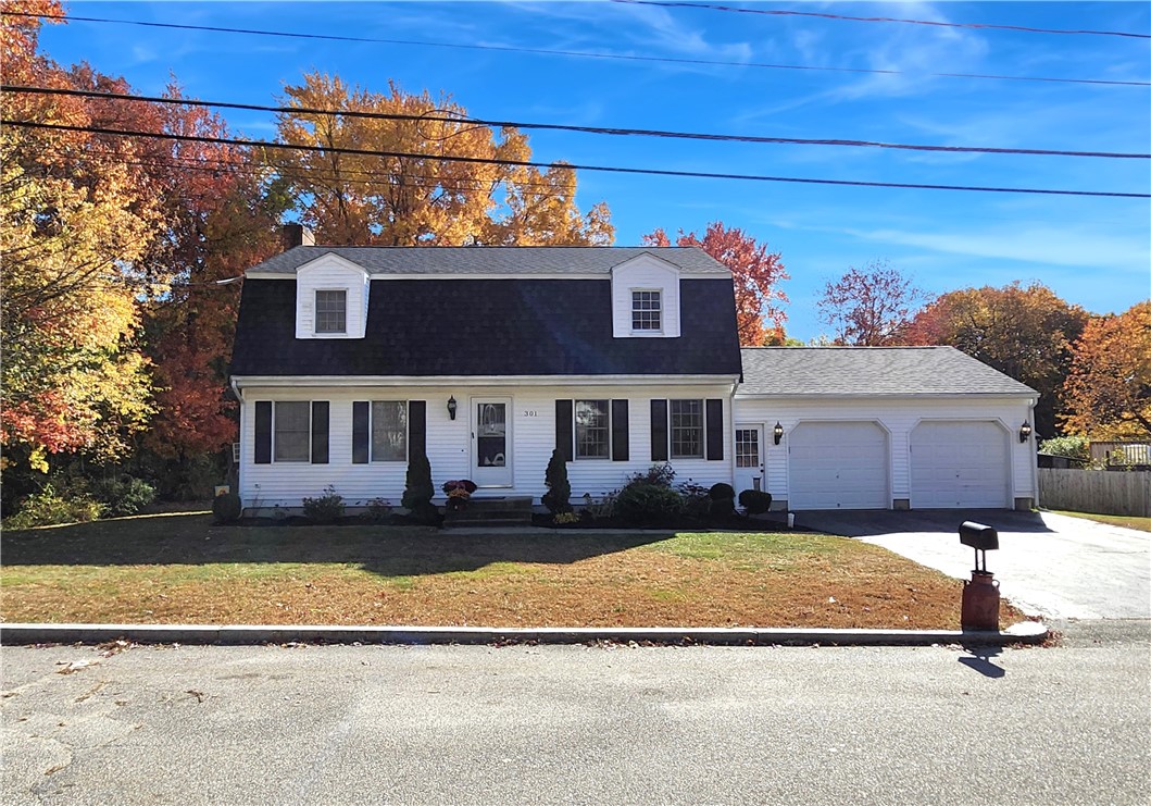 301 Getchell Avenue Woonsocket, RI 02895 - Photo 35 of 35 WELCOME HOME!