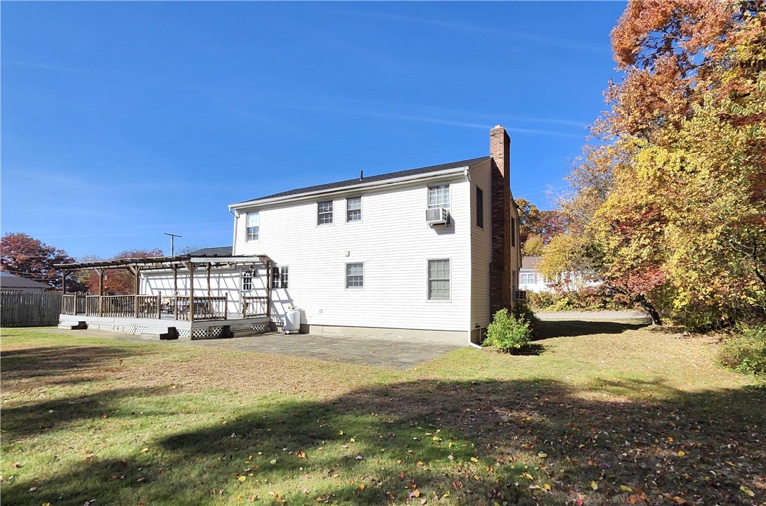 301 Getchell Avenue Woonsocket, RI 02895 - Photo 4 of 35 Gallery Image 4