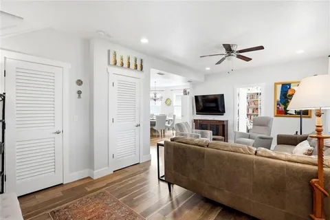 $1,795,000 | 140 13th Avenue Northeast, St. Petersburg, FL 33701