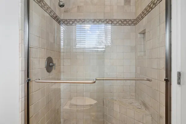 $5,200 | 10 Fairview Avenue, Deerfield, IL 60015