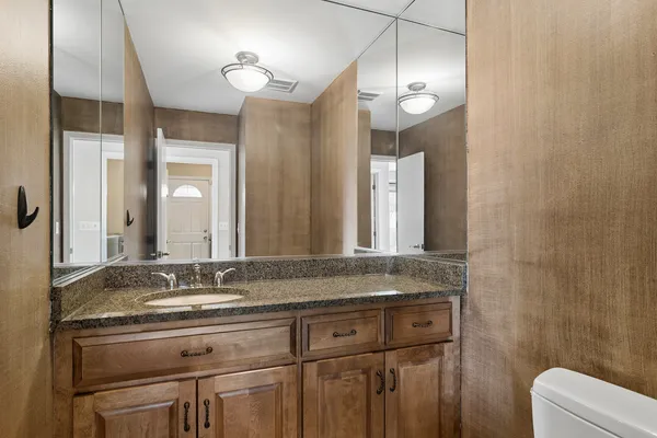 $5,200 | 10 Fairview Avenue, Deerfield, IL 60015