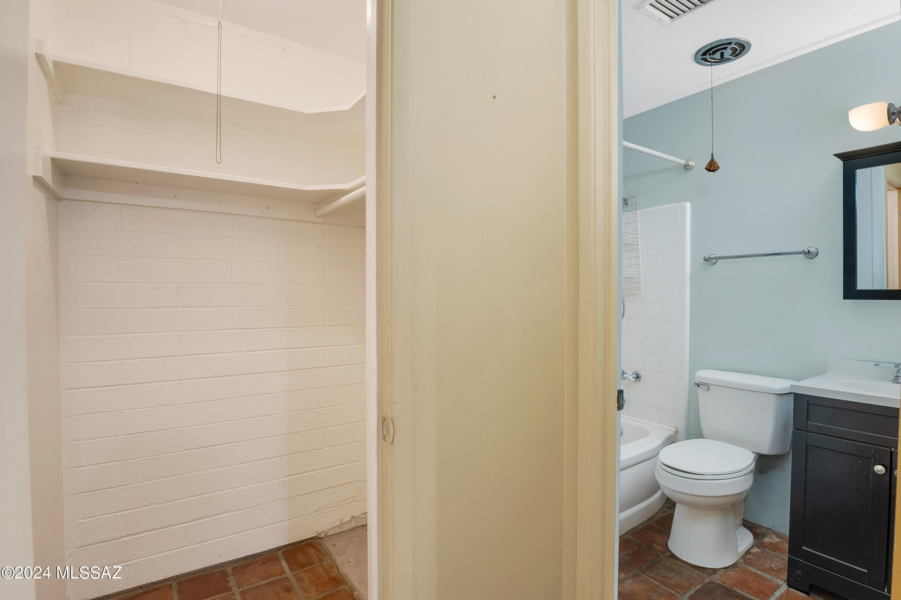 492 North Silverbell Road, Unit 492A Tucson, AZ 85745 - Photo 23 of 27
