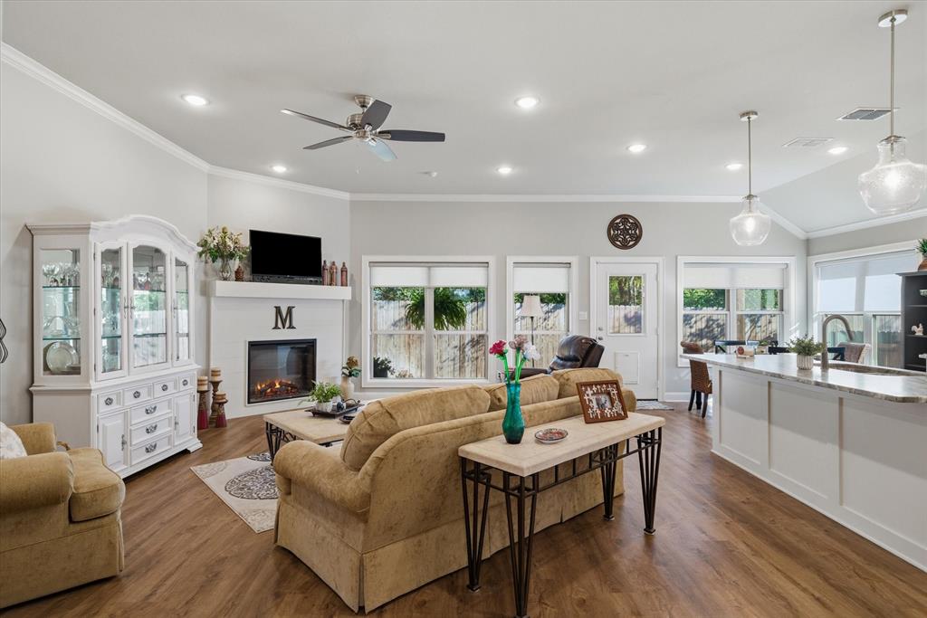 10059 Dayspring Drive Flint, TX 75762 - Photo 13 of 37 a living room with furniture fireplace and flat screen tv