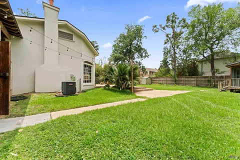 $895,000 | 7613 Sevenoaks Avenue, Baton Rouge, LA 70806