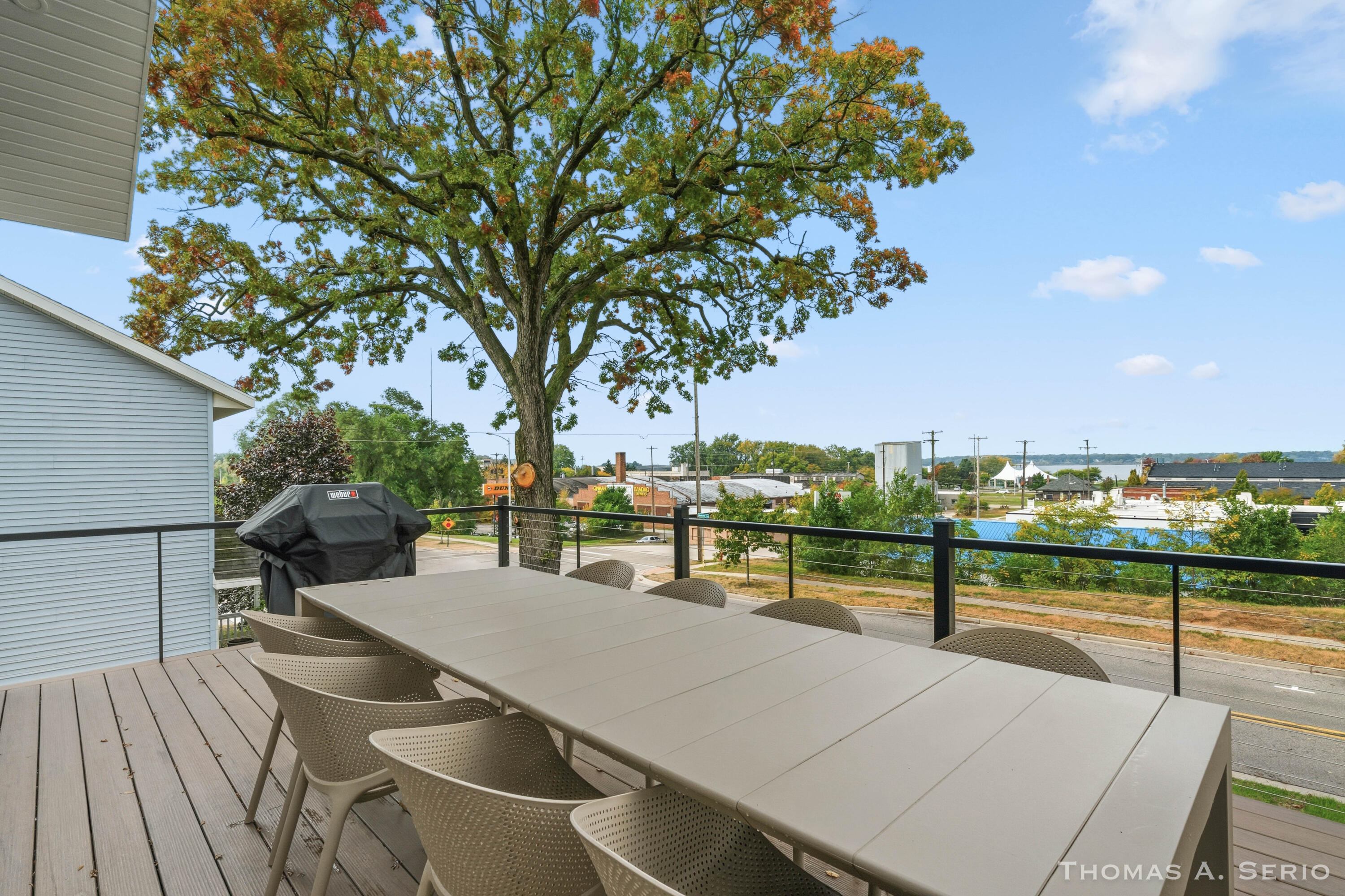 593 West Webster Avenue Muskegon, MI 49440 - Photo 2 of 62 DSC09345