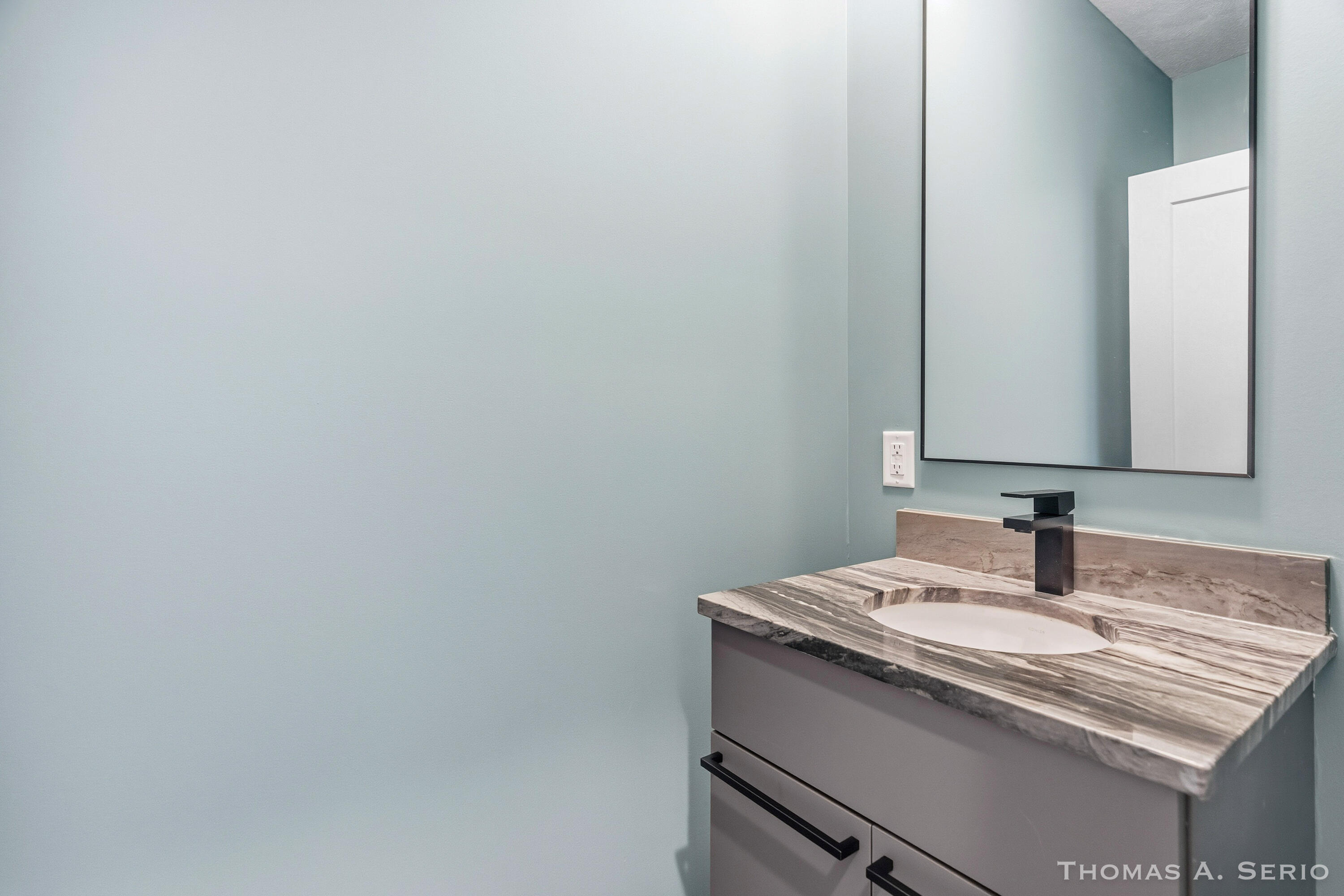 593 West Webster Avenue Muskegon, MI 49440 - Photo 28 of 62 DSC09350