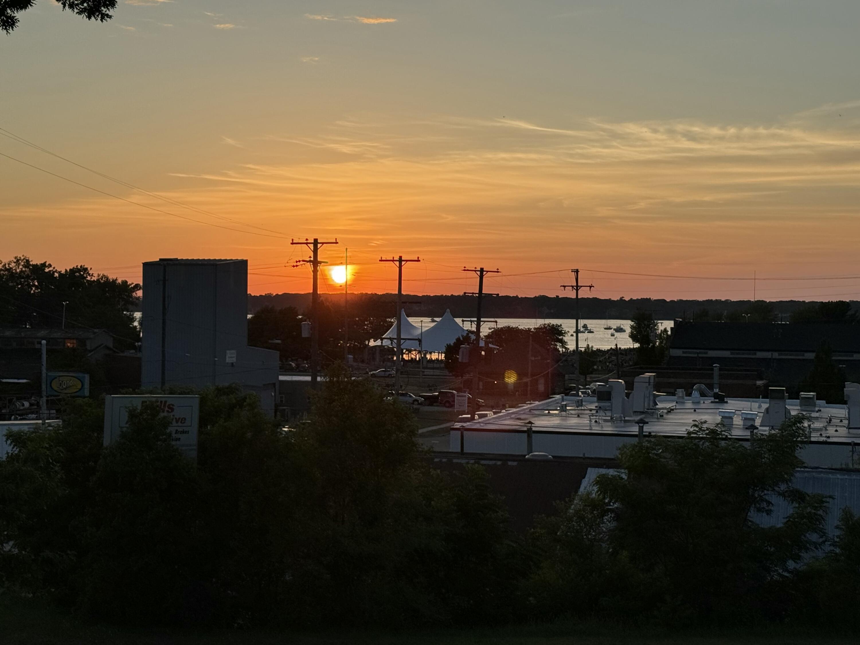 593 West Webster Avenue Muskegon, MI 49440 - Photo 3 of 62 EDF4A18D-2E4F-41C3-B163-5AB15ADB0825