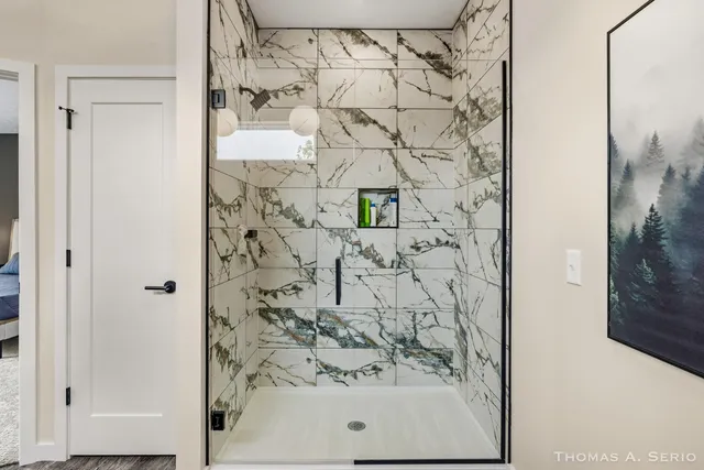 $399,900 | 593 West Webster Avenue, Muskegon, MI 49440