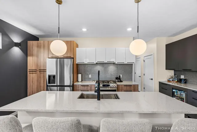 $399,900 | 593 West Webster Avenue, Muskegon, MI 49440