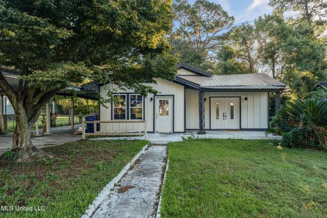 $209,000 | 612 John Street, Hattiesburg, MS 39401