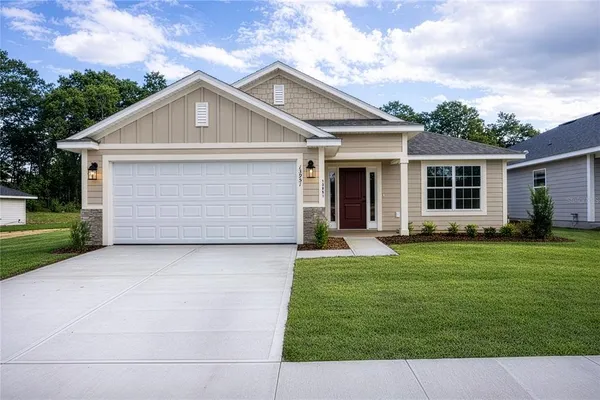 $357,600 | 2597 Southwest 250th Drive, Newberry, FL 32669