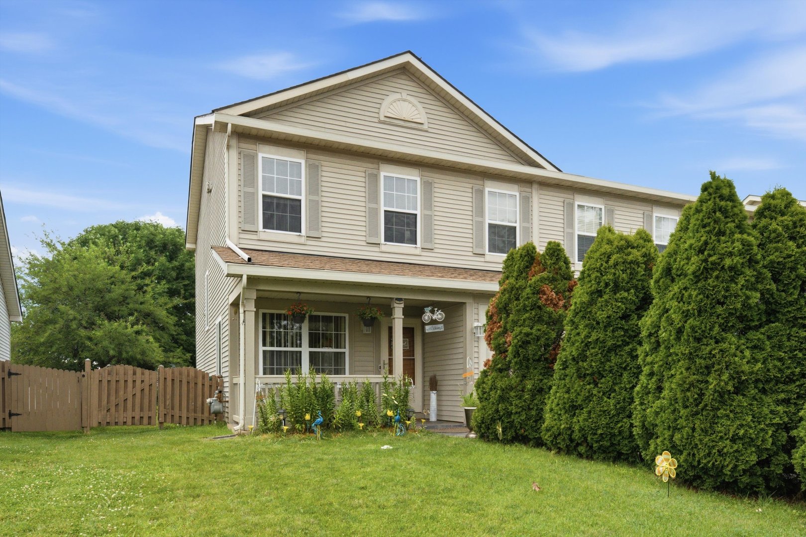 678 Shannon Drive Romeoville, IL 60446 - Photo 1 of 27
