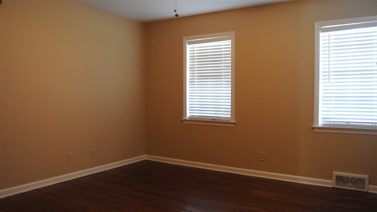 2107 Nellie Road Memphis, TN 38116 - Photo 14 of 21 Gallery Image 14