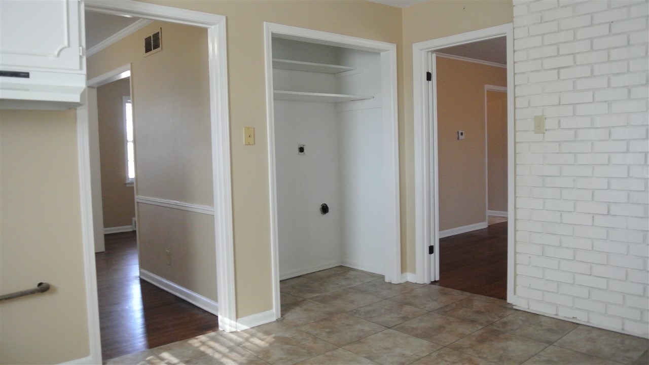 2107 Nellie Road Memphis, TN 38116 - Photo 8 of 21 Gallery Image 8