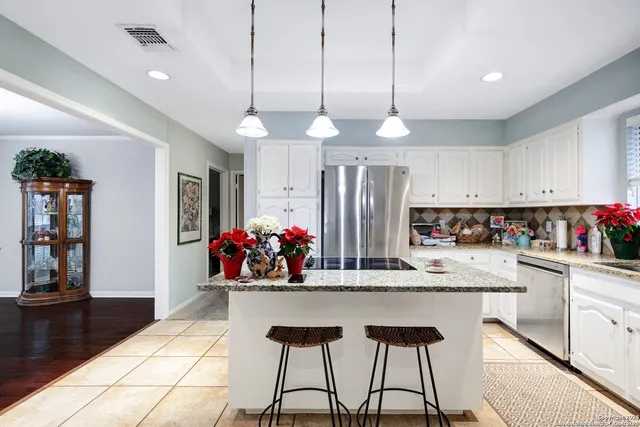 $2,200 | 3491 River Path Street, San Antonio, TX 78230