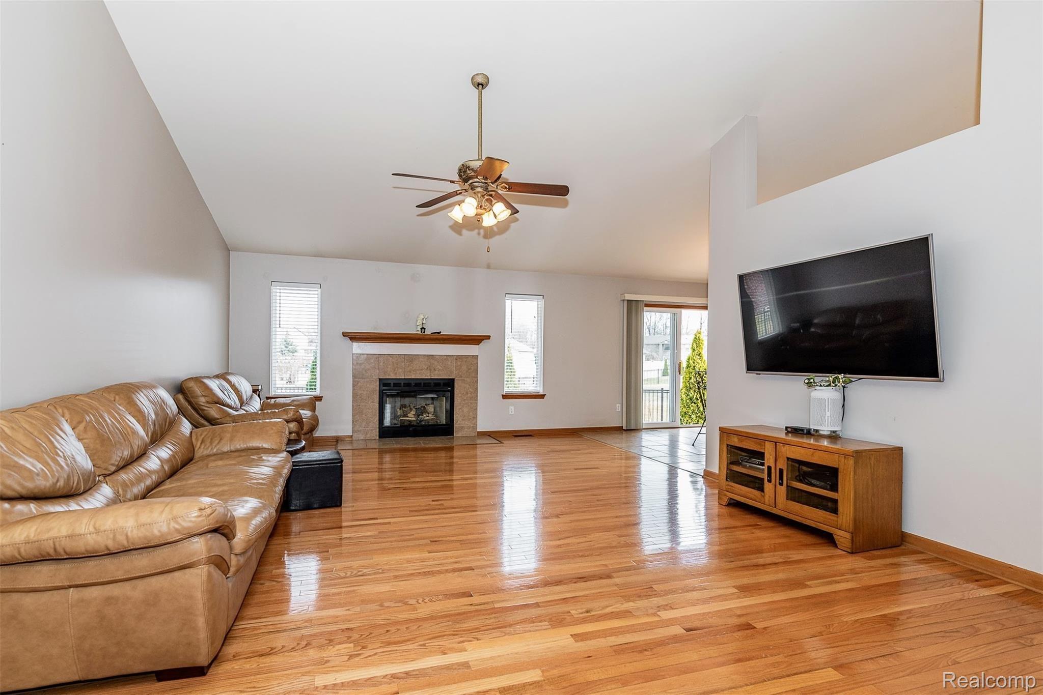 51432 Rivard Road New Baltimore, MI 48047 - Photo 14 of 57 DSC_7965.jpg